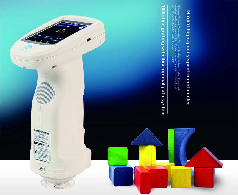 TS7700_handled_spectro_colorimeter