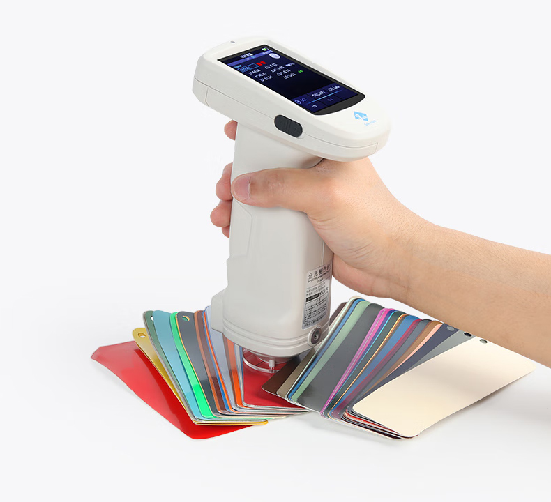 Ergonomically_Designed_ts7700.jpg Ergonomically Designed ts7700 Portable Spectrophotometer